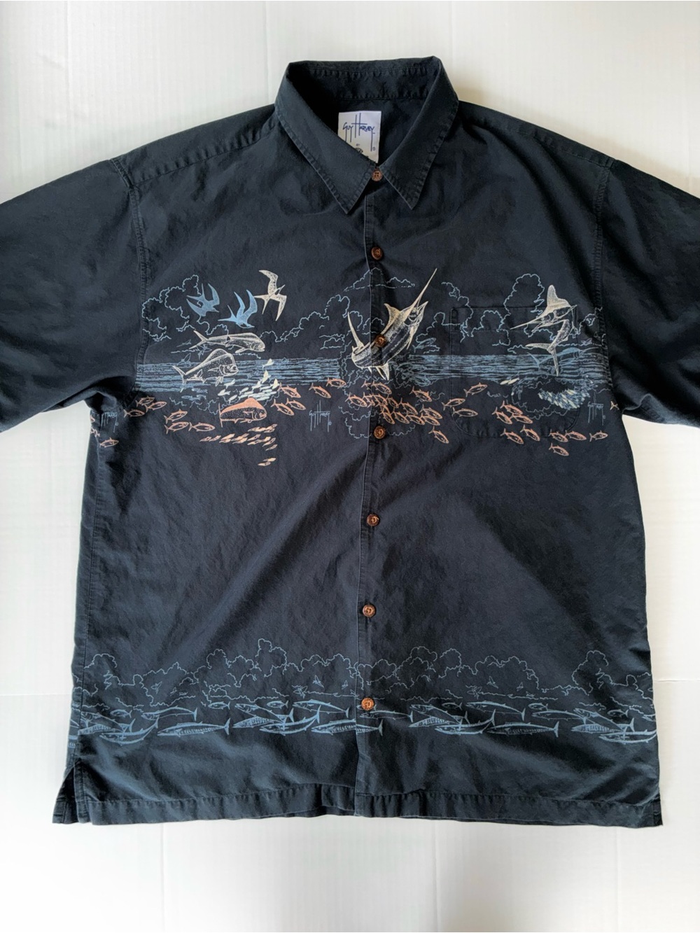 Guy Harvey Bluewater Men’s Short Sleeve Fish Graphic Button Up Size 2XL